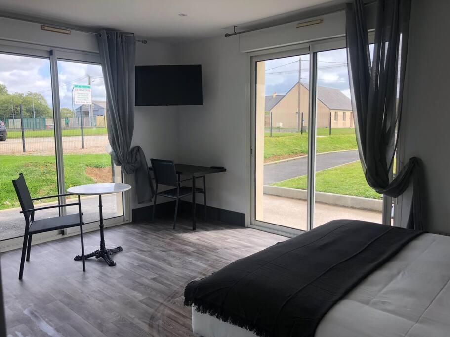 Le Rocher Appart Hotel Valognes Buitenkant foto